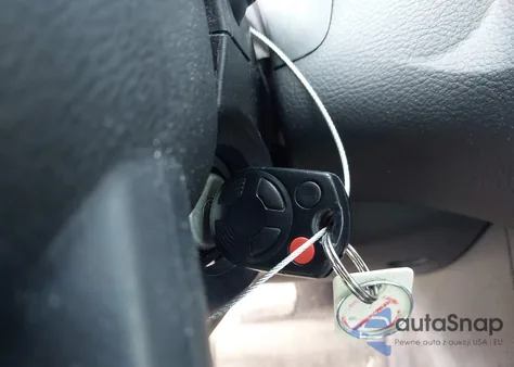 2015 Ford Focus Se z USA, uszkodzony, nr VIN 1FADP3F2XFL376578